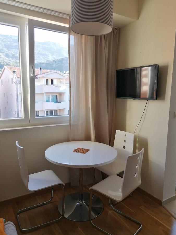 Nataliia Twister Apartment Будва Экстерьер фото